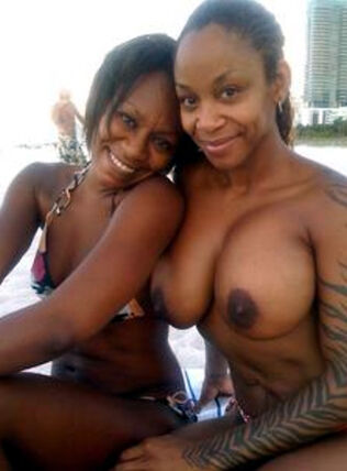 Muscly black chicks with hefty