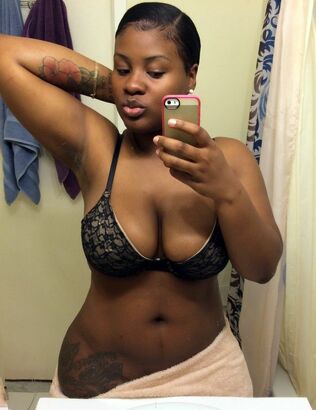 Curvaceous black gfs posing for
